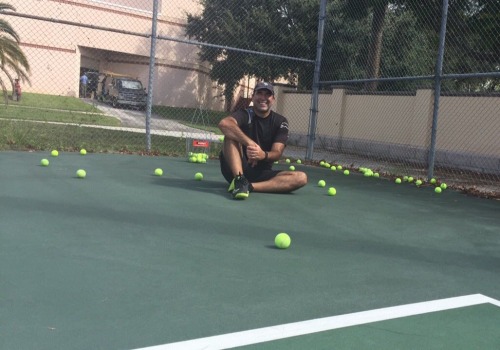 What is the Dress Code for Playing Tennis in Maitland, Florida?